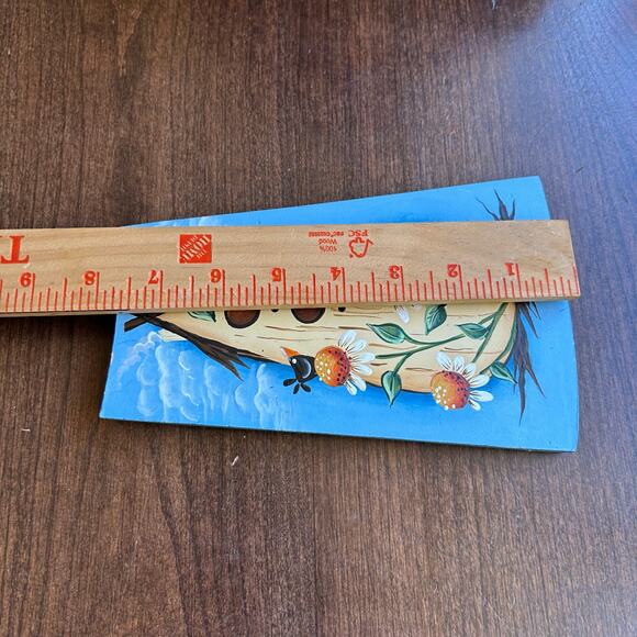 Hand painted birdhouse with a thatched roof on wood folk art - Picture 6 of 6